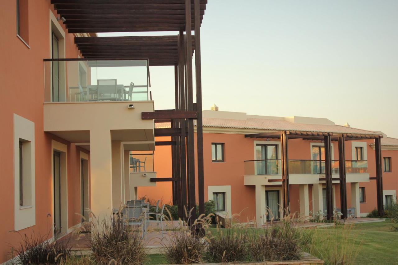 Monte Santo Resort Карвоейро Екстериор снимка The hotel
