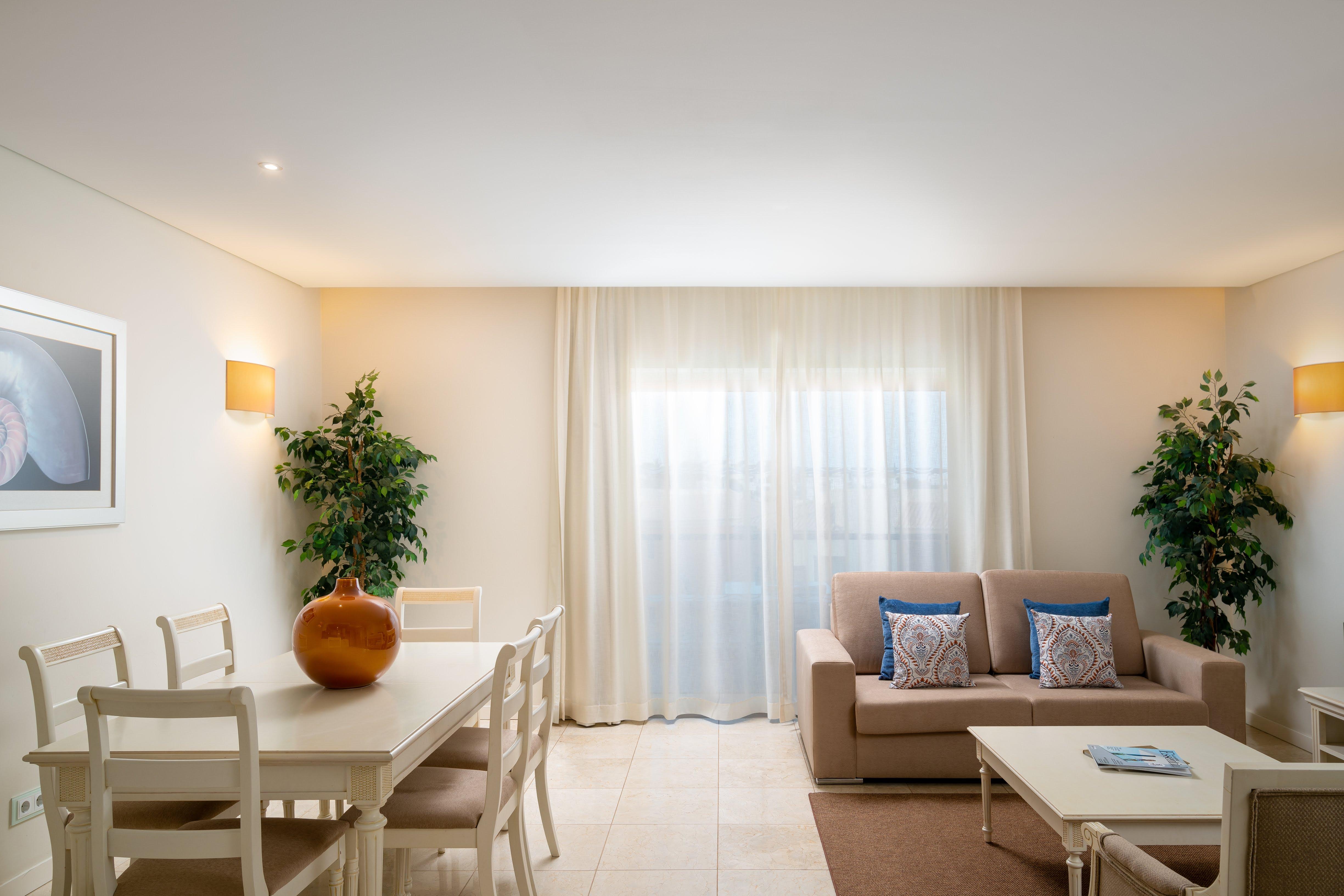 Monte Santo Resort Карвоейро Екстериор снимка A living room