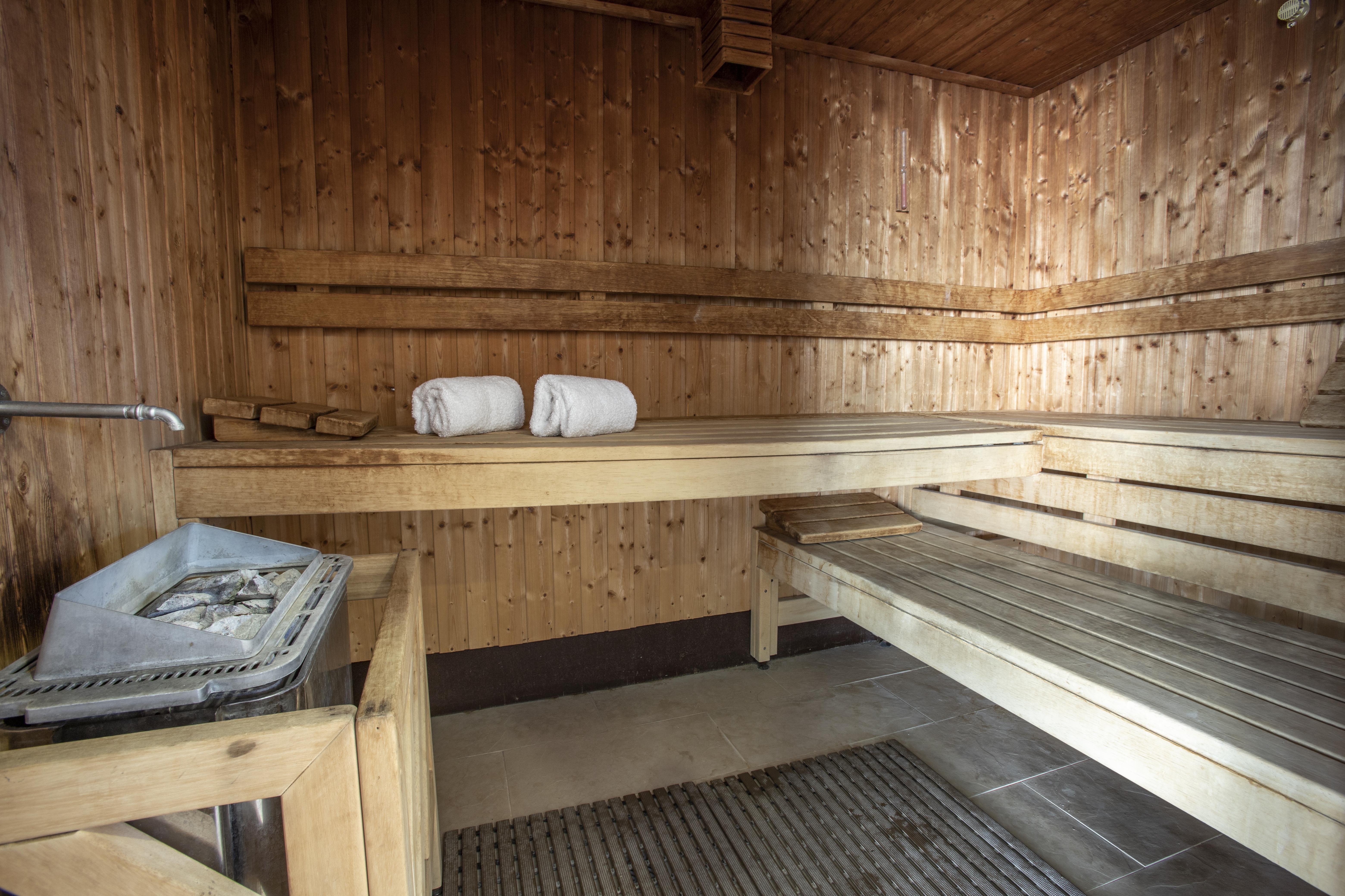 Monte Santo Resort Карвоейро Екстериор снимка A Finnish sauna