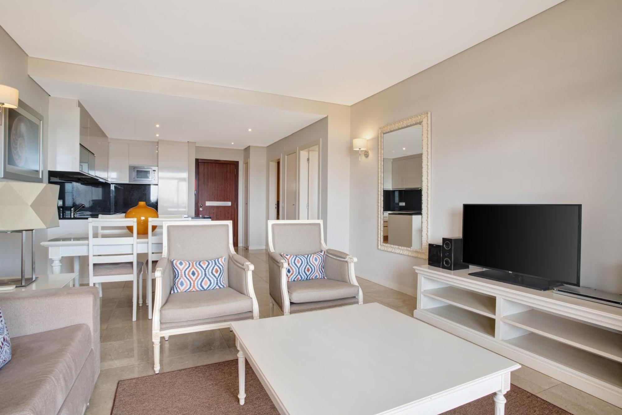 Monte Santo Resort Карвоейро Екстериор снимка Living room