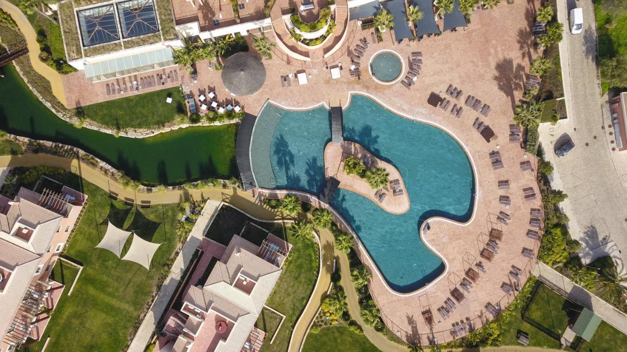 Monte Santo Resort Карвоейро Екстериор снимка Aerial view of the resort