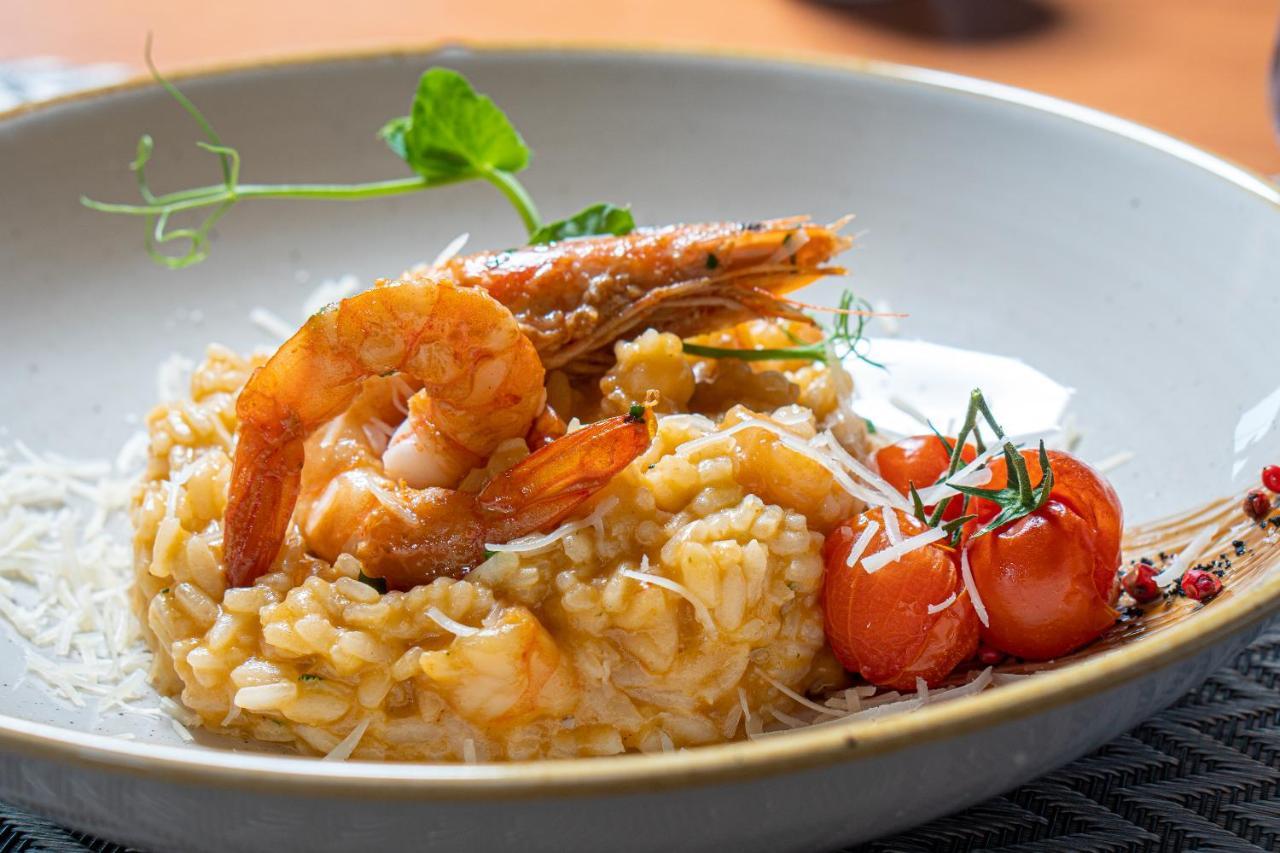 Monte Santo Resort Карвоейро Екстериор снимка Shrimp risotto